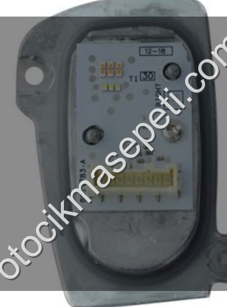 A3 MATRİX 2017 SAĞ 8V0998474A