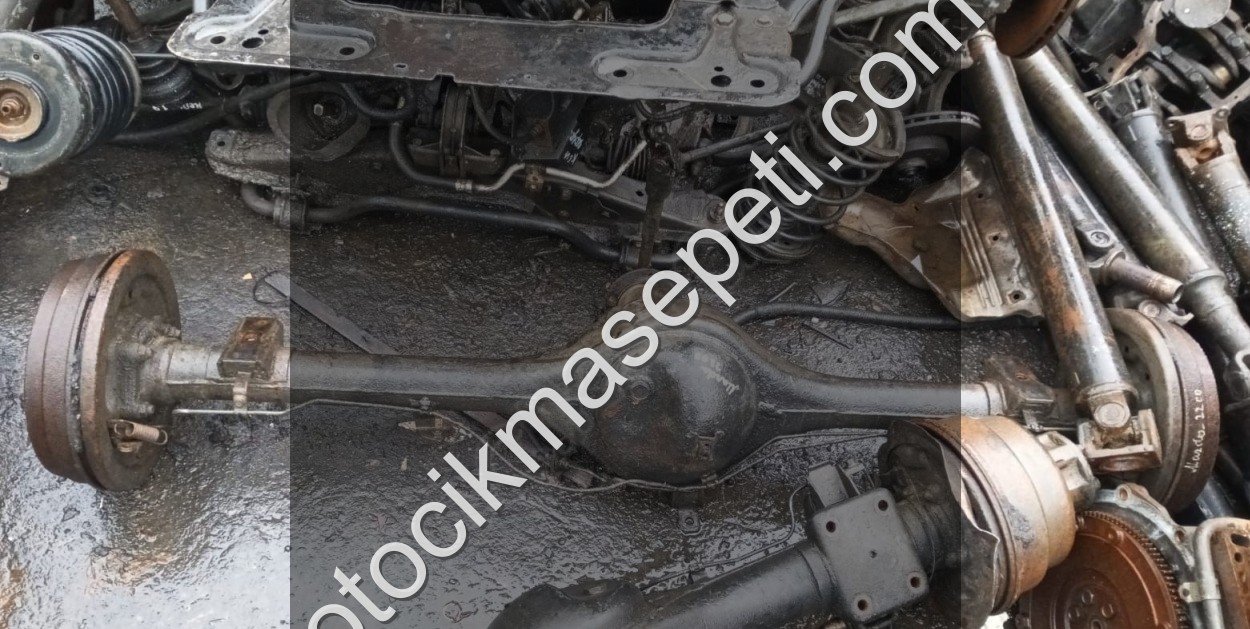 Mazda E 2200 defransiyel