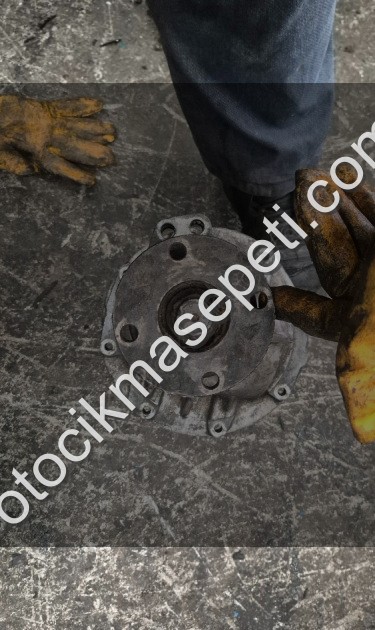 SUZUKİ VİTARA JLX ÖN DİFRANSİYEL 8/37