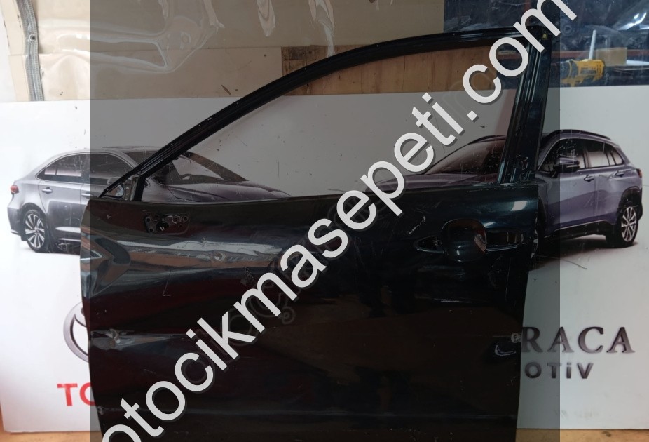 2020-2026 TOYOTA COROLLA CROSS ÇIKMA ORJİNAL SOL ÖN KAPI
