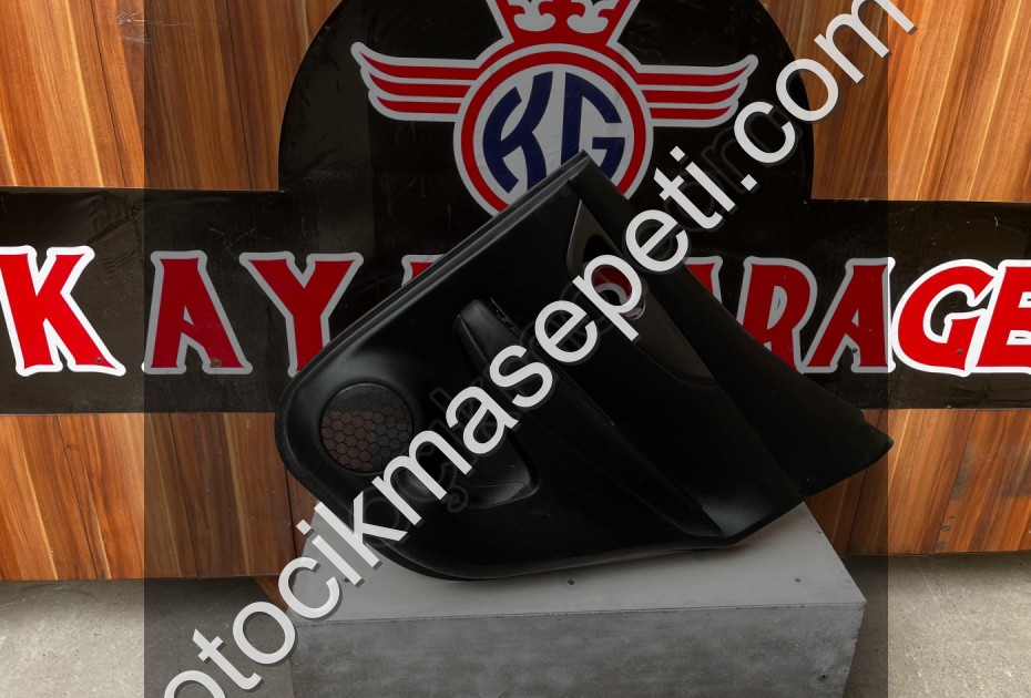 Nissan Qashqai J11 Sağ Arka Kapı İçi Plastiği   822922-4EA1A