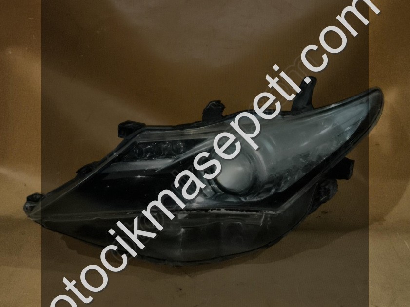 toyota auris sol far mercekli