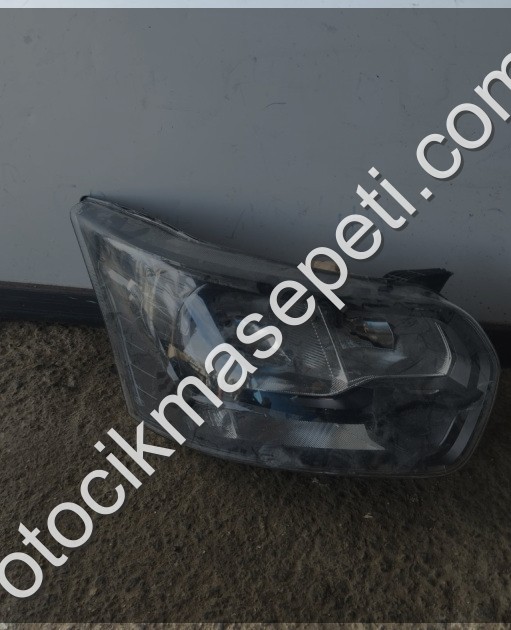 Ford transit 2022 sağ ön far