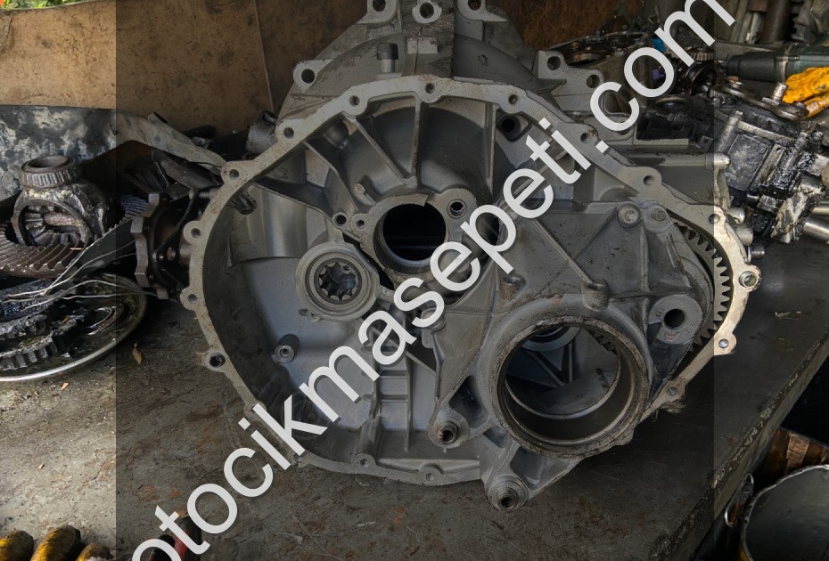 Audi a4 b8 8ileri multitronic ayna Martu orjinal çıkma