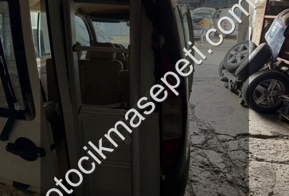ÇIKMA FİAT DOBLO-1-DOBLO-2 SAĞ ARKA STOP