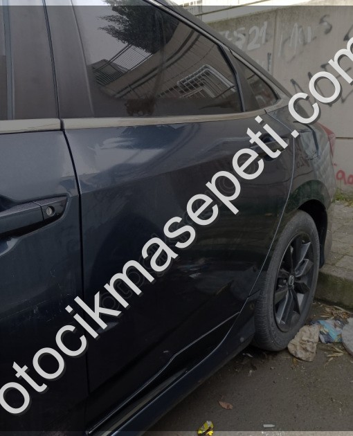 HONDA CİVİC SAĞ ARKA  KAPI ÇIKMA ORJİNAL YEDEK PARÇA