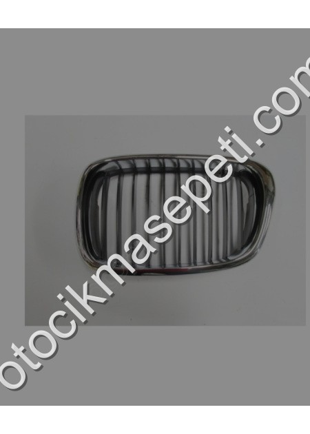 Bmw 5 E39 Ön Panjur Sol Nikelajlı Siyah Tw Serisi 01 03