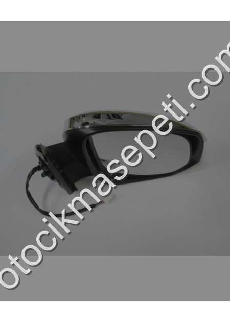 Toyota Hilux Pick Up Kapi Aynasi Sağ Elektrikli/Sinyalli/Nik