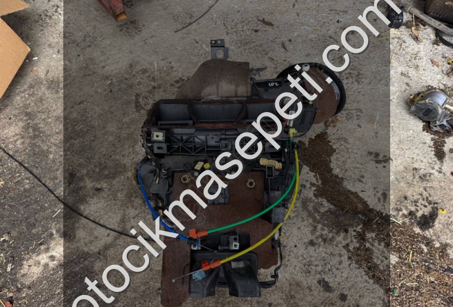 Peugeot 207 Kalorifer Kazanı 06-15 Orjinal