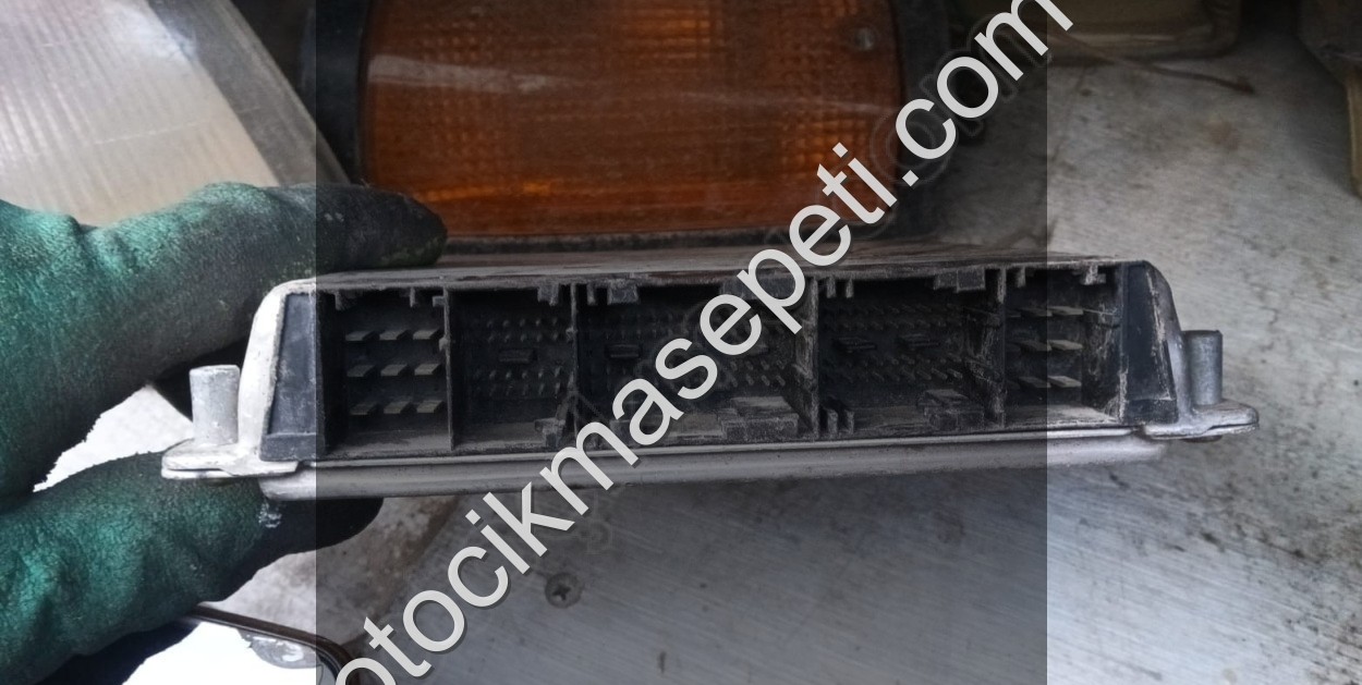 Mercedes c serisi C270 motor beyni