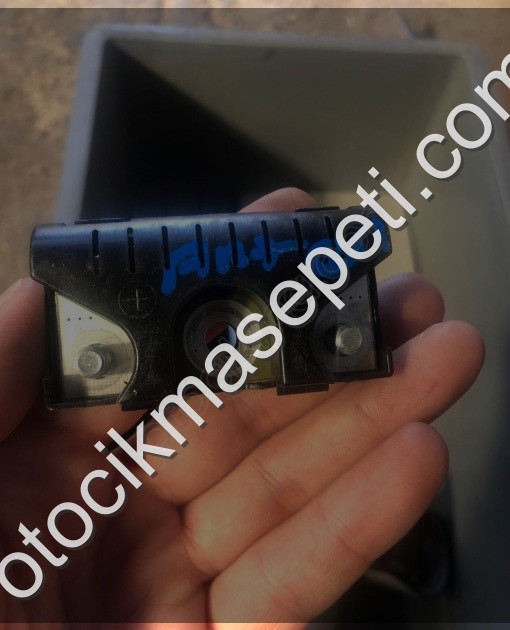 AUDİ A3 2015 ANTEN PARAZİT ÖNLEYİCİ -ALKAN OTOMOTİV-