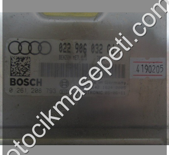 Audi A3 Motor Beyni ME7.1.1 022906032GJ 0261208793