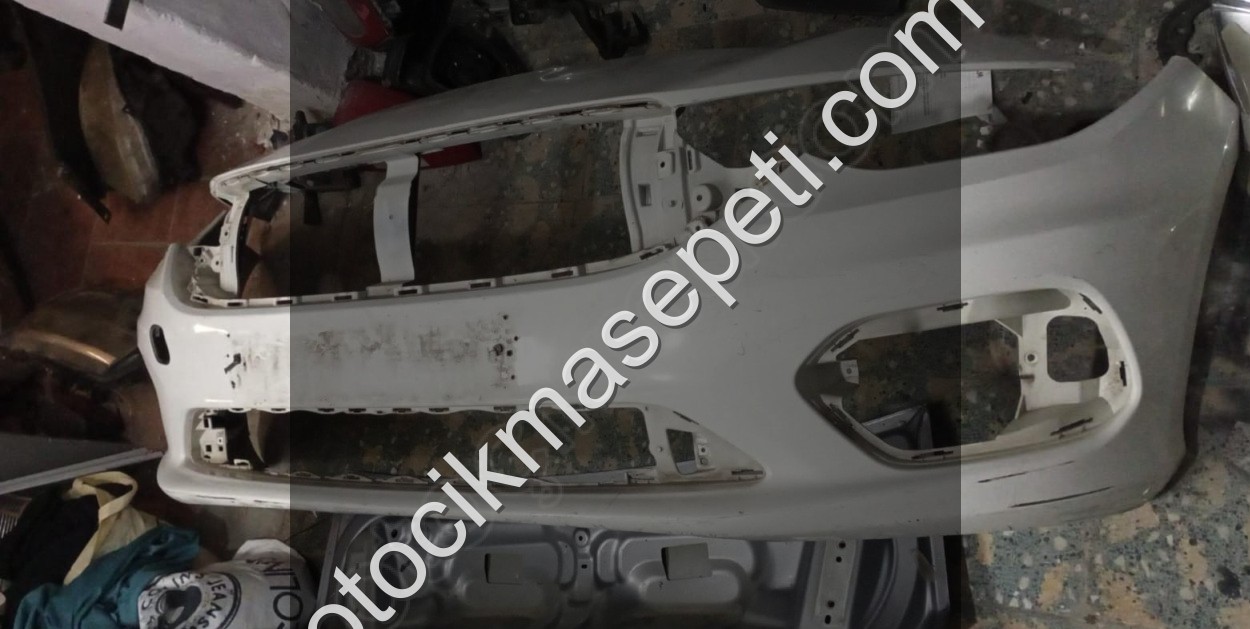FİAT EGEA ORJİNAL ÇIKMA ÖN TAMPON 1