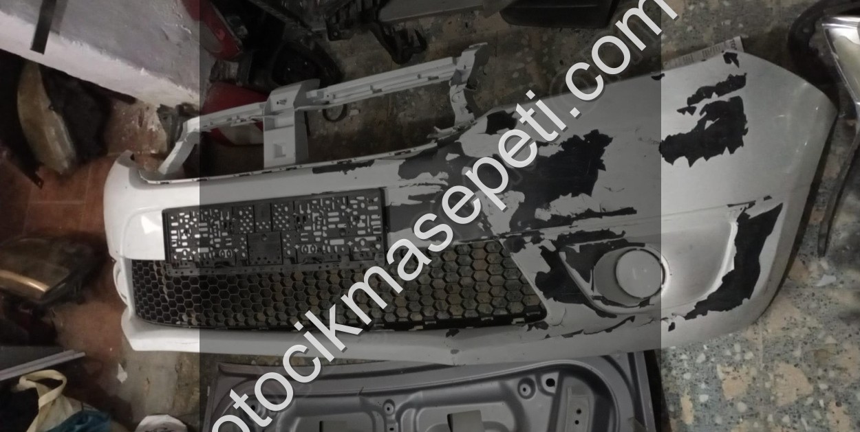 DACİA SANDERO ORJINAL ÇİKMA ÖN TAMPON