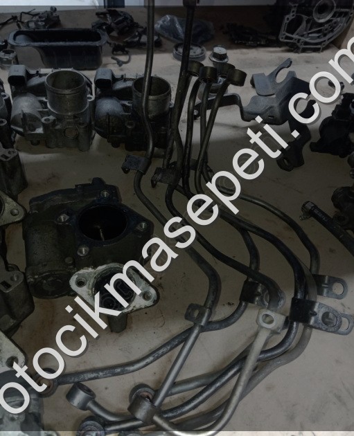 RENAULT TRAFİK 2.0 TURBO YAĞ BORUSU