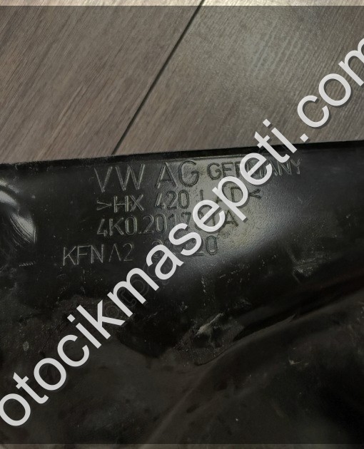 Yakıt Deposu Montaj Braketi Audi A6 2019-2025 4K0201781A