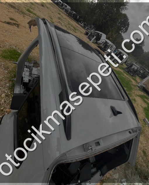 SKODA KAROQ SANRUF CAMI