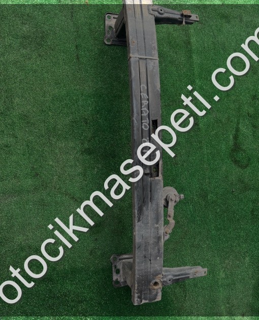 KİA CERATO ÖN TAMPON DEMİRİ