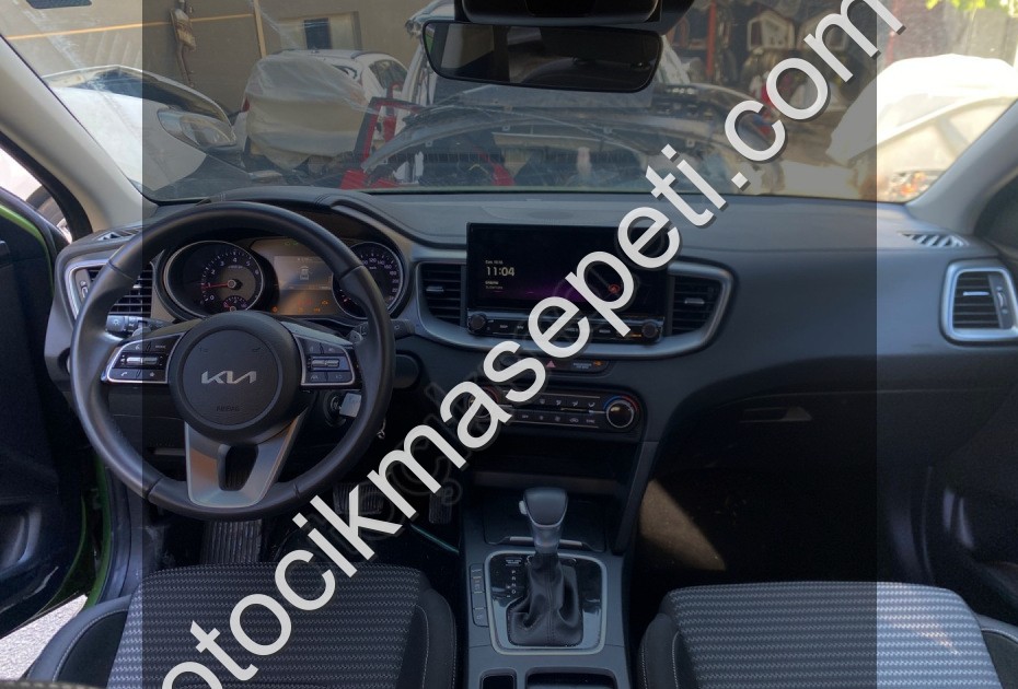 KİA X-CEED MULTİMEDYA SÖKME HATASIZ 2021-2024