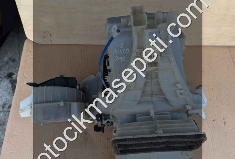 fiat punto 2012 1.3 kalorifer kutusu/kazanı (son fiyat)
