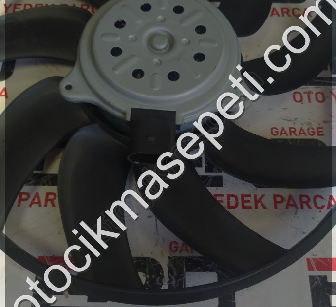 AUDİ A4 A5 A6 Q5 SIFIR FAN MOTORU 8K0959455F