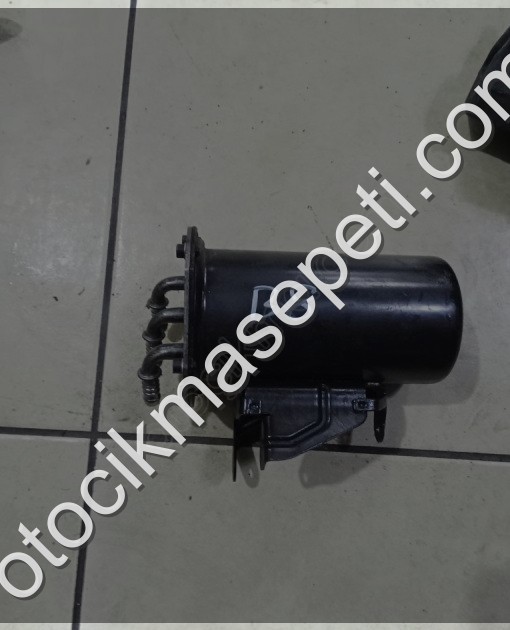 VOLKSWAGEN PASSSAT B8 YAKIT FİLTRE KÜTÜĞÜ