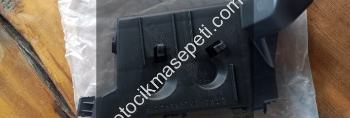 Ford Courier ön tampon braketi sağ OEM ET7617D958AC yan sanayi