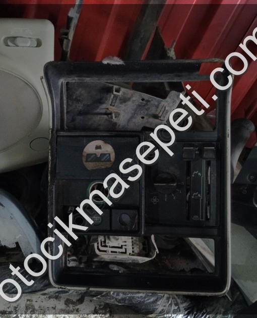 Renault 9 brodway teyp çerçevesi