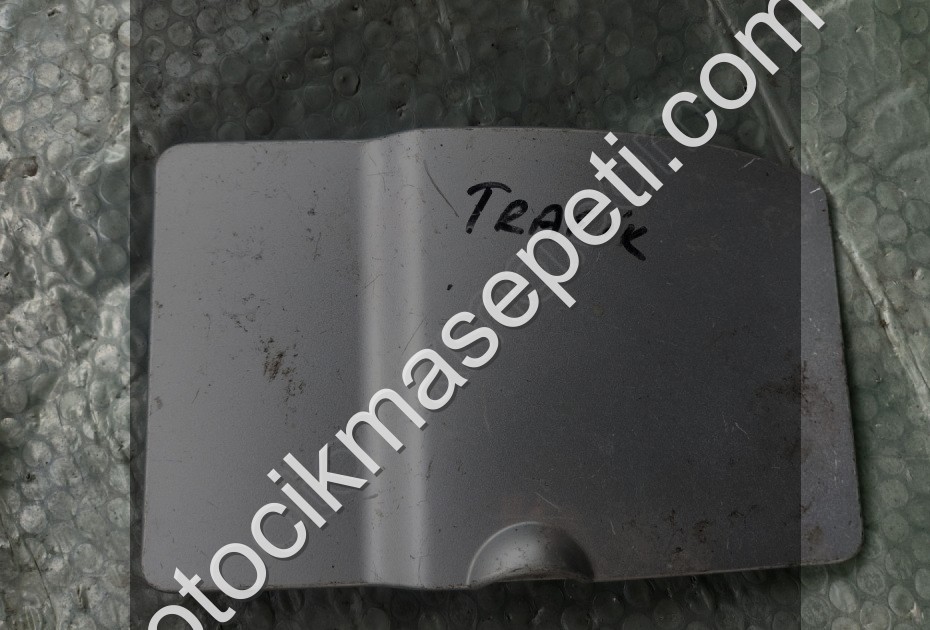 RENAULT TRAFİC 2011 ÇIKMA ORİJİNAL DEPO KAPAĞI