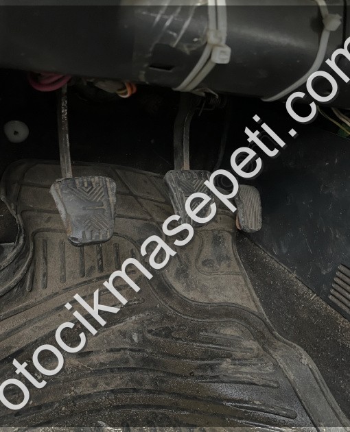 LADA VEGA PEDAL TAKIMI