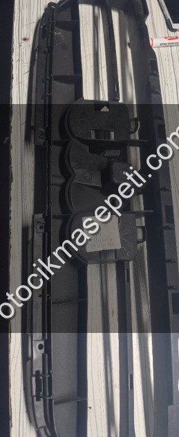 AUDİ A4 12-15 ÖN PANJUR ALT DESTEK BRAKETİ 8K0807233G