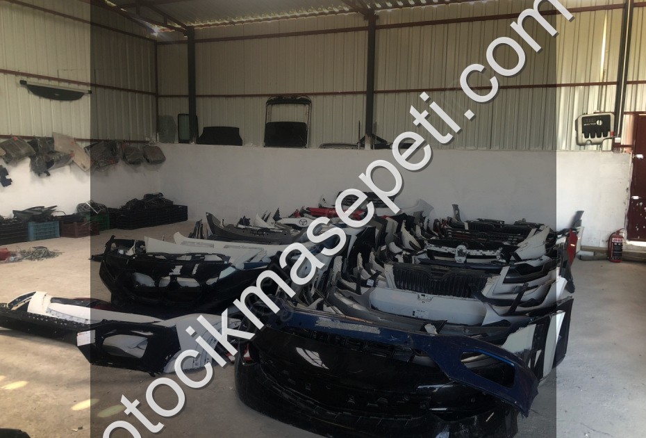 3V0853653A SKODA SUPUERB PANJUR 2015-2019