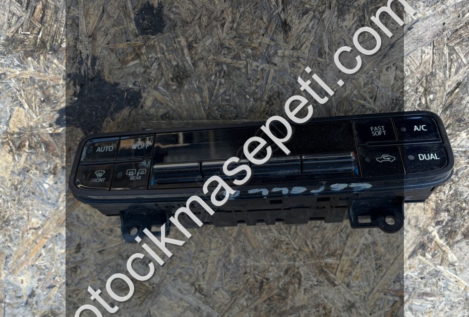 TOYOTA COROLLA KLİMA KONTROL PANELİ
