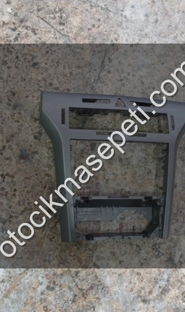 Opel Astra H teyp çerçevesi