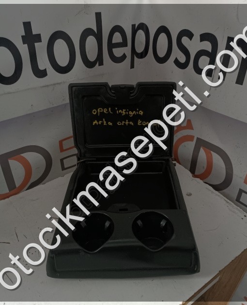 Opel Insignia Arka Koltuk Kol Dayama / Bardaklık Orjinal Çıkma
