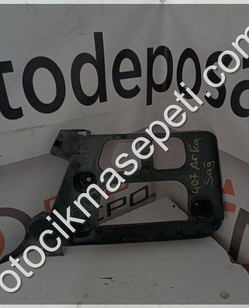 Peugeot 407 Arka Sağ Tampon Braketi