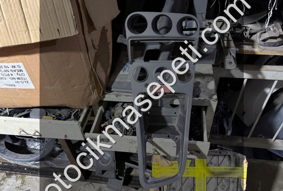 ALFA ROMEO 156 ORTA KONSOL , ALFA ROMEO 156 TEYP ÇERÇEVESİ