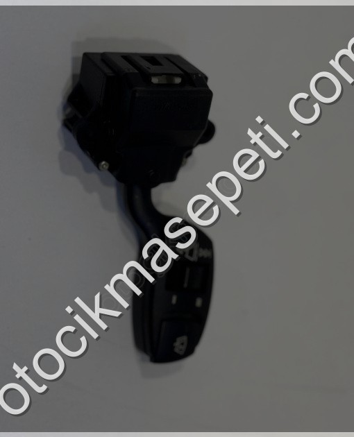 61316924106 6924106 BMW BMW E60 / E63 / E64 SİLECEK KOLU