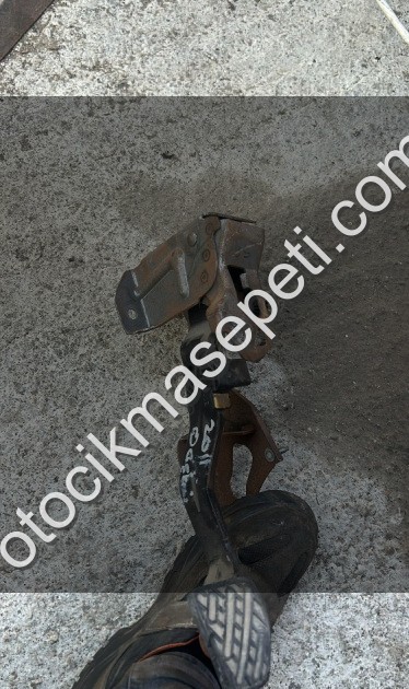 2011 NISSAN QASHQAİ ÇIKMA ORJİNAL DEBRİYAJ PEDALI