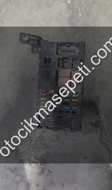 Fiat Albea 1.6 sigorta kutusu