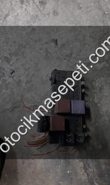 Renault megan 1 sigorta kutusu