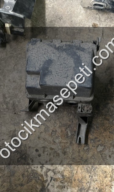 Opel vectra A sigorta kutusu muhafaza plastiği