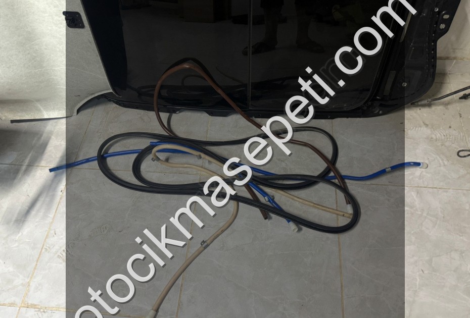 2021-25 CUPRA FORMENTOR SANRUF KOMPLE HATASIZ ORJ ÇIKMA