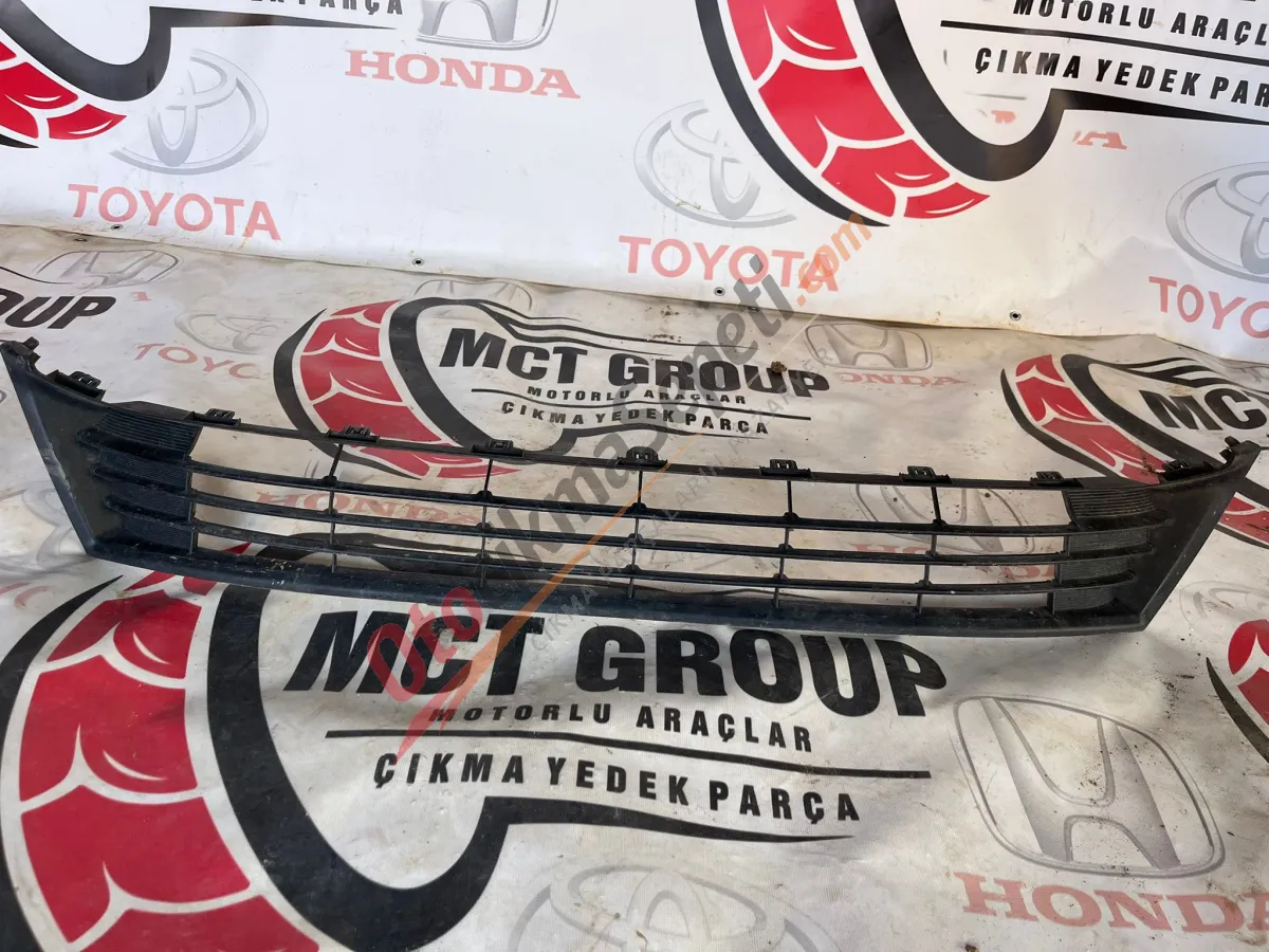 TOYOTA COROLLA ÖN TAMPON IZGARA ÇIKMA ORJINAL Resmi
